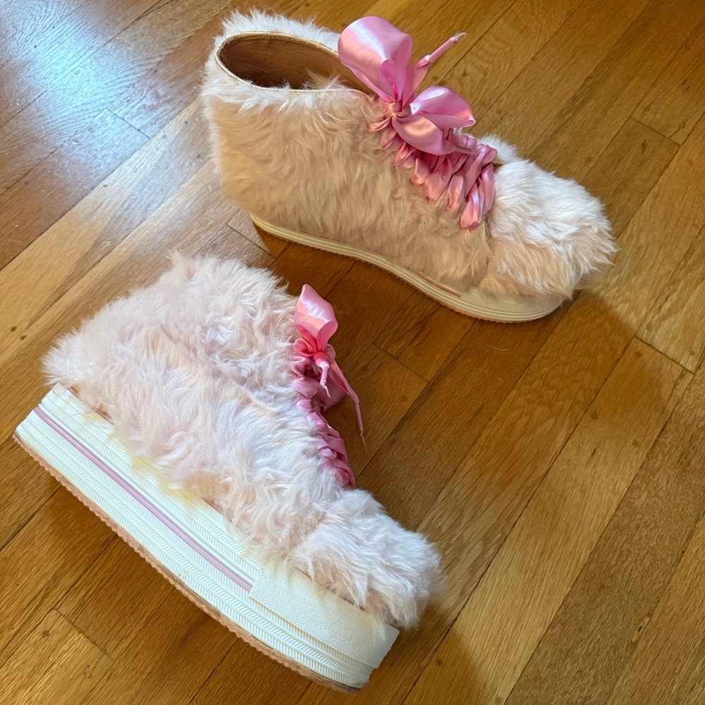 YRU Elevation Fur Lace Up Sneaker Furry Pink Platform Shoes